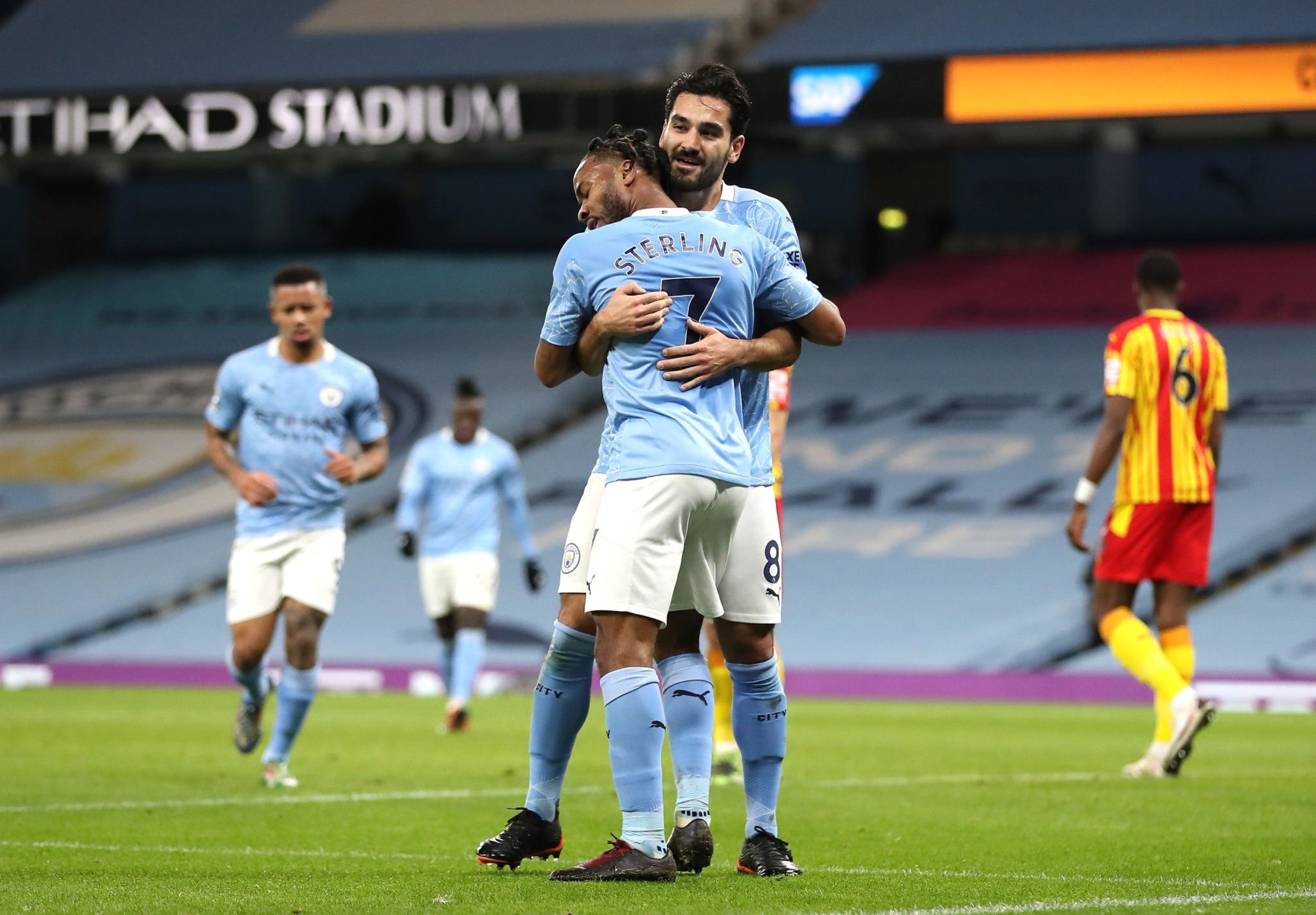 调整转会策 调整转会策